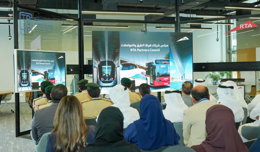 طرق دبي وشركاؤها يرسمون خارطة طريق تعزز التنقّل والاستدامة وجودة الحياة