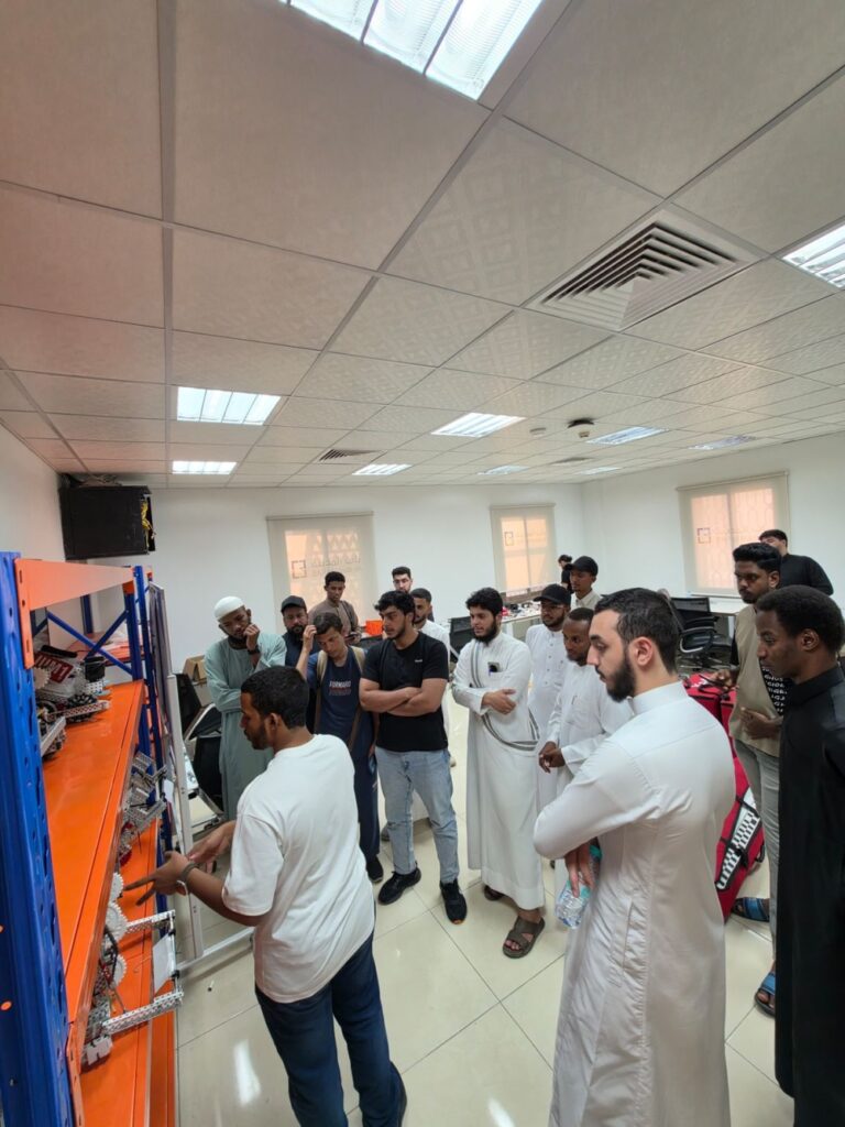 الجامعة الإسلامية تطلق برنامج «ساعة ابتكار» في الذكاء الاصطناعي والتصنيع الرقمي