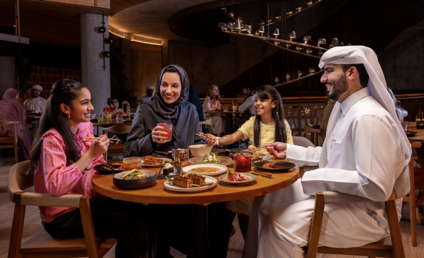 تجربة سياحية متكاملة في أبوظبي تكشف محطات ساحرة من الترفيه والمغامرة والفنون